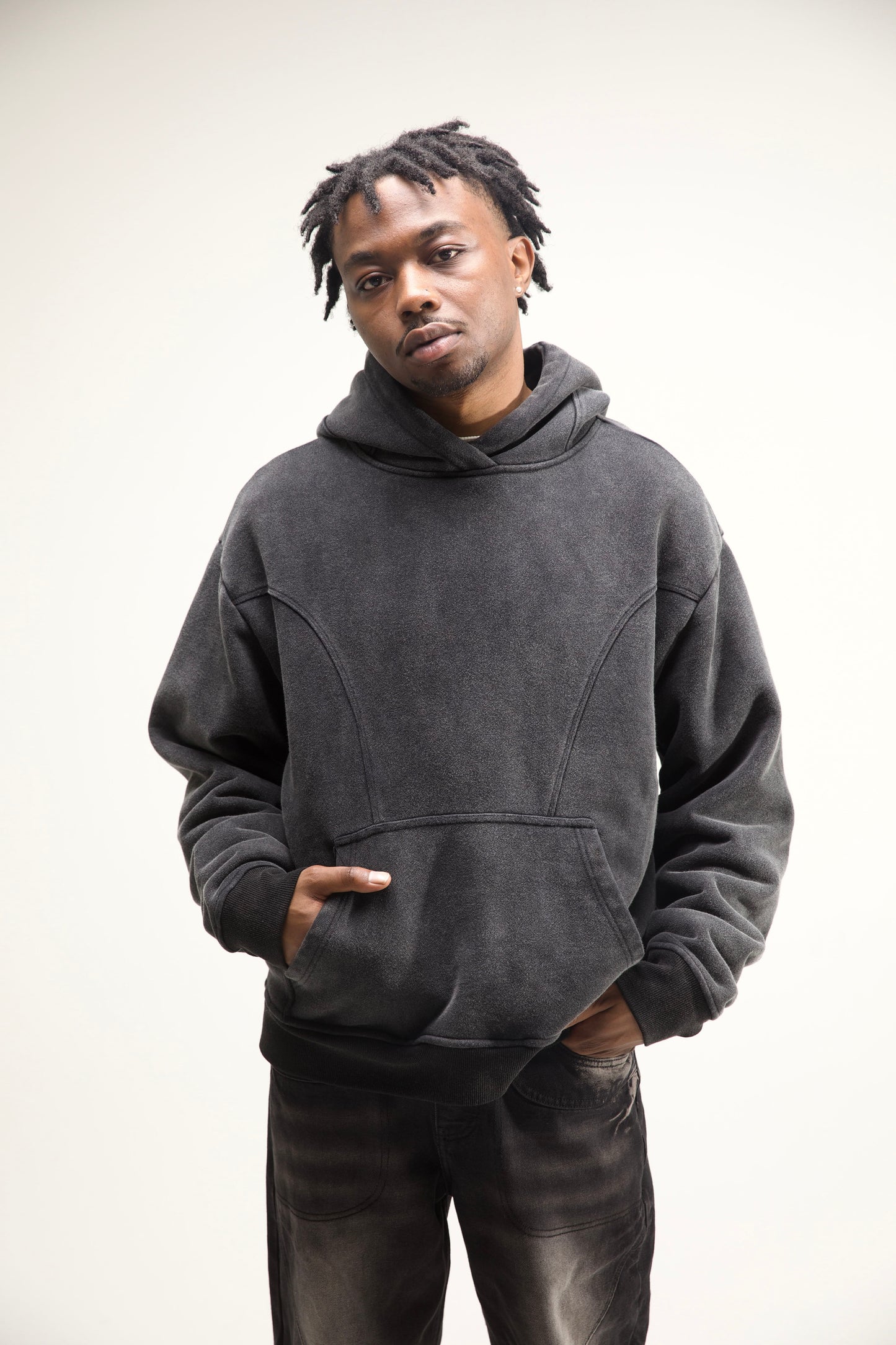 PRINCESS CUT PULLOVER HOODIE (BLACK)