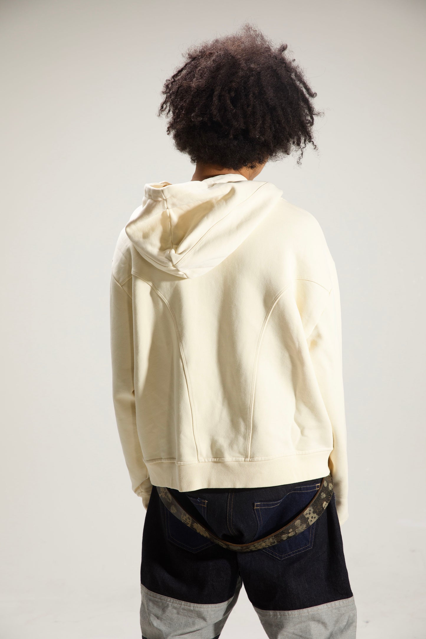 PRINCESS CUT PULLOVER HOODIE (CREAM)